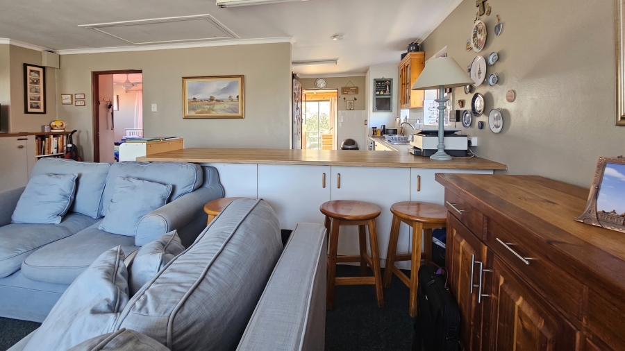 5 Bedroom Property for Sale in Voelklip Western Cape